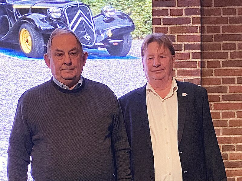 w_img_3050.jpg - Mogens Høj modtager hædersbevisning med indstilling til æresmedlem i HMS