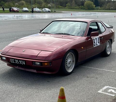Porsche 924